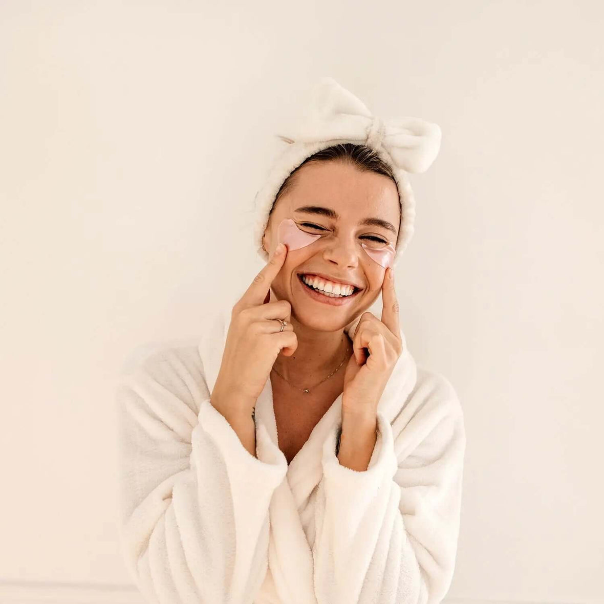 How to Build a Natural Skincare UAE Routine - SkinFlora