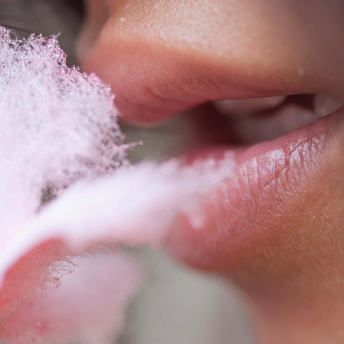 How to Use Pink Lip Scrub + Glowing Lips Tips