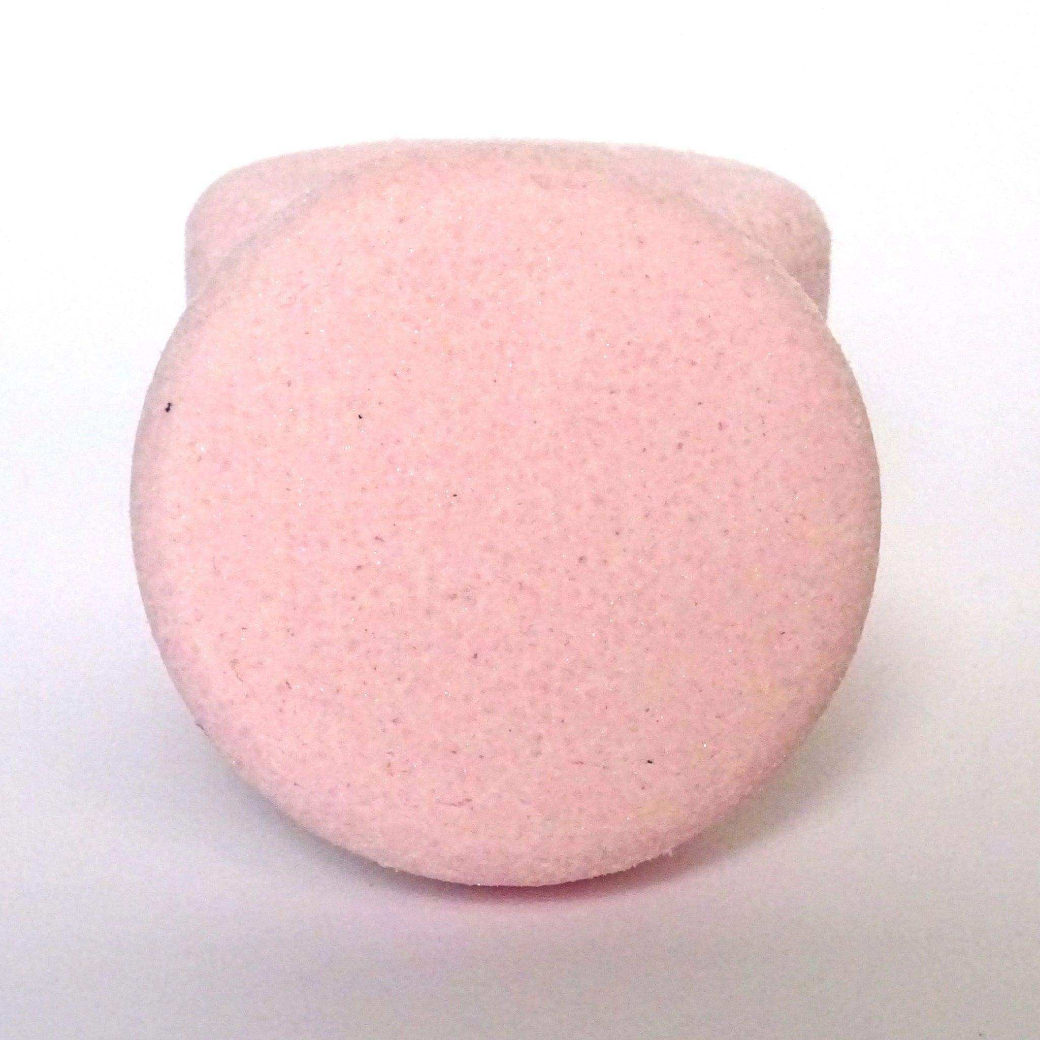 Luxurious bath bomb for relaxation, soft skin, and glowing finish - Skinflora UAE | قنبلة الاستحمام الفاخرة للاسترخاء وترطيب البشرة ولمعان مشرق - سكينفلورا الإمارات
