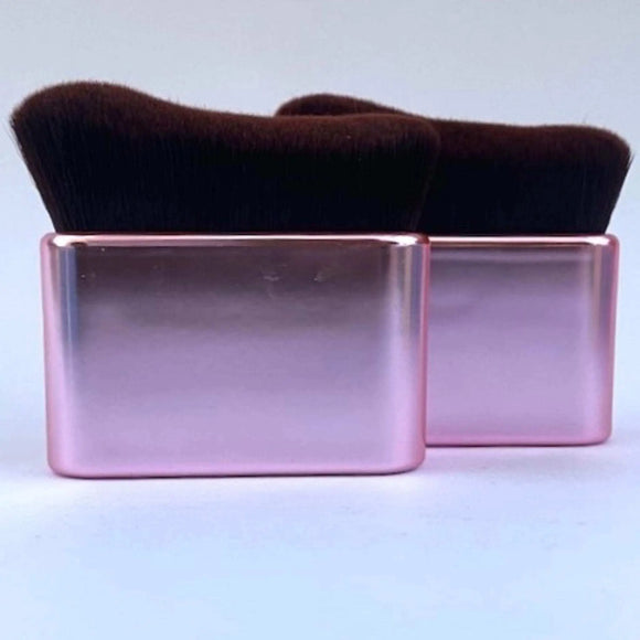 LumiGlow Body Brush Flawless Glow Application Tool - LumiGlow body brush - Skinflora - فرشاة الهايلايتر - سكينفلورا