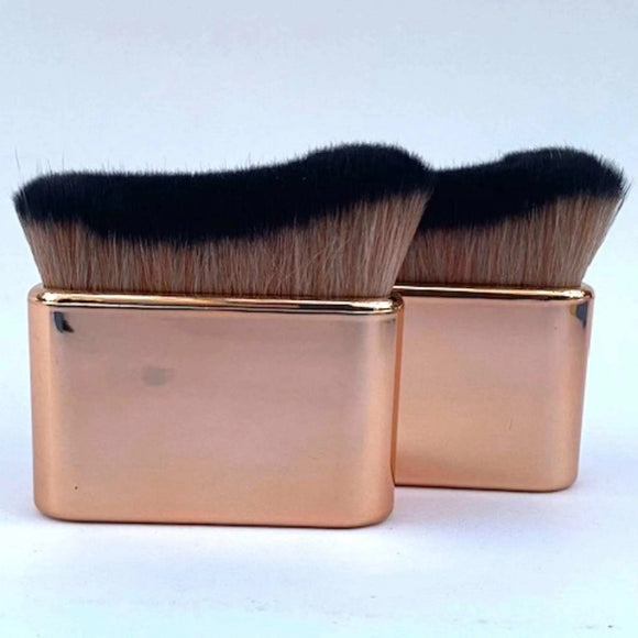 LumiGlow Body Brush Flawless Glow Application Tool - LumiGlow body brush - Skinflora - فرشاة الهايلايتر - سكينفلورا