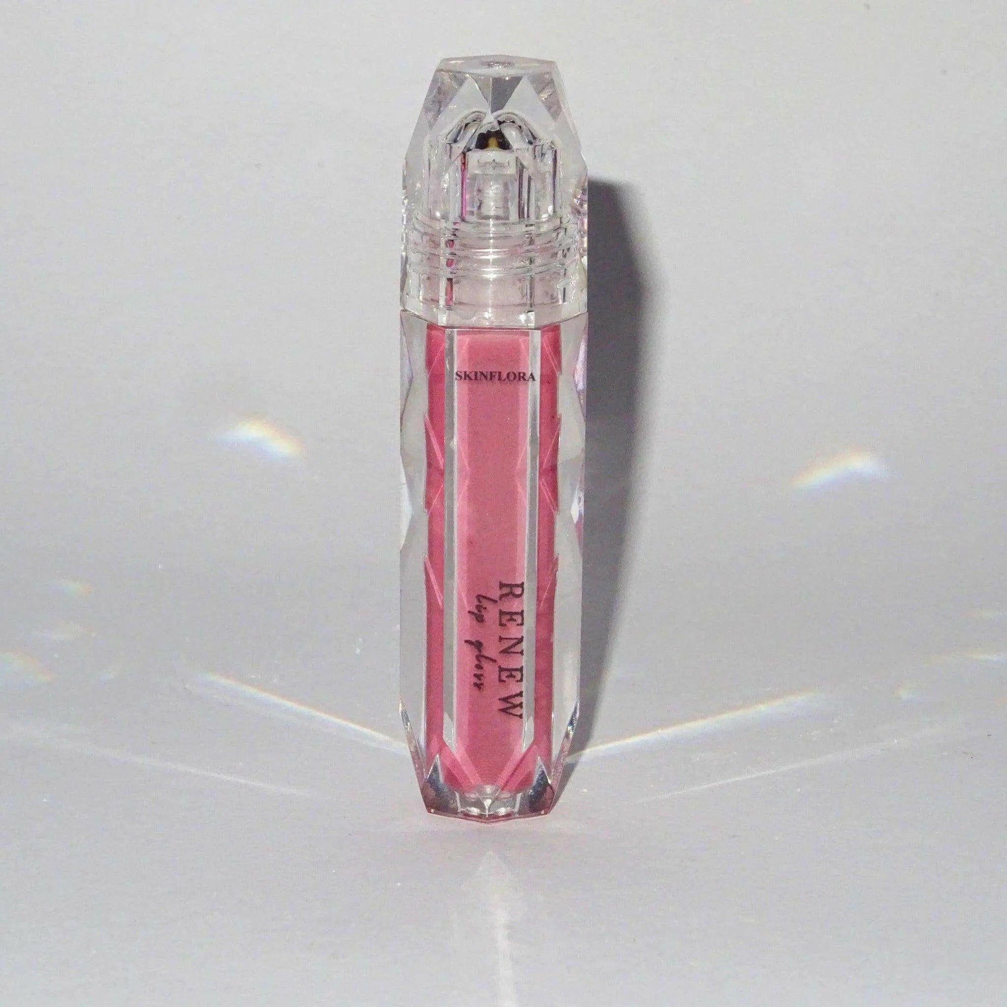 Renew Glossy Lips for Glossy, Hydrated, Radiant Lips Every Day - Glossy Lips - Skinflora  - الشفاه الجافة - سكينفلورا
