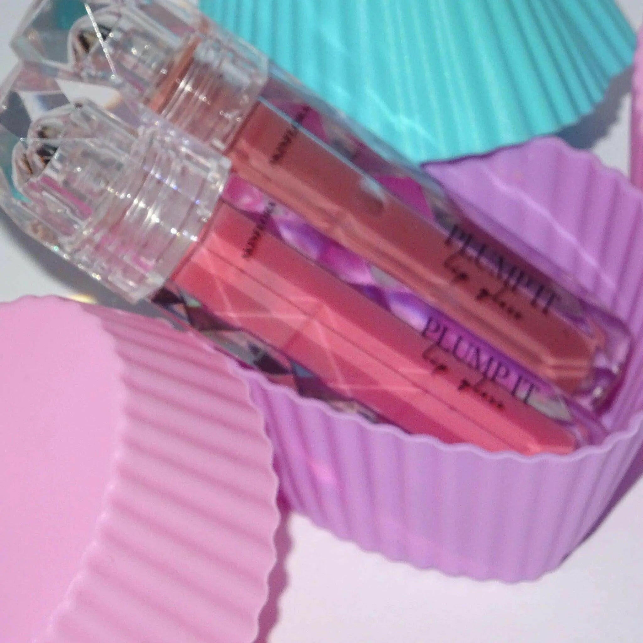 Renew Glossy Lips for Glossy, Hydrated, Radiant Lips Every Day - Glossy Lips - Skinflora  - الشفاه الجافة - سكينفلورا