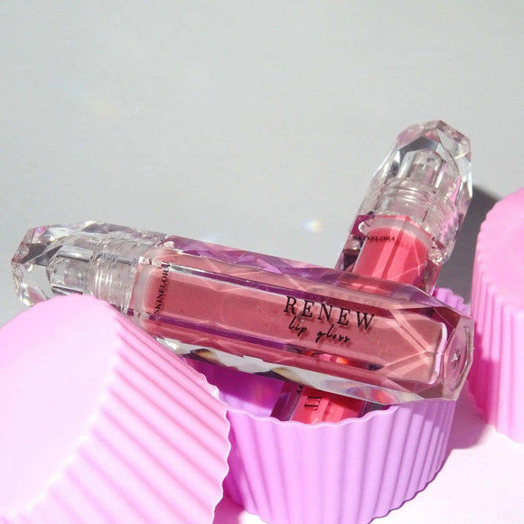 Renew Glossy Lips for Glossy, Hydrated, Radiant Lips Every Day - Glossy Lips - Skinflora  - الشفاه الجافة - سكينفلورا