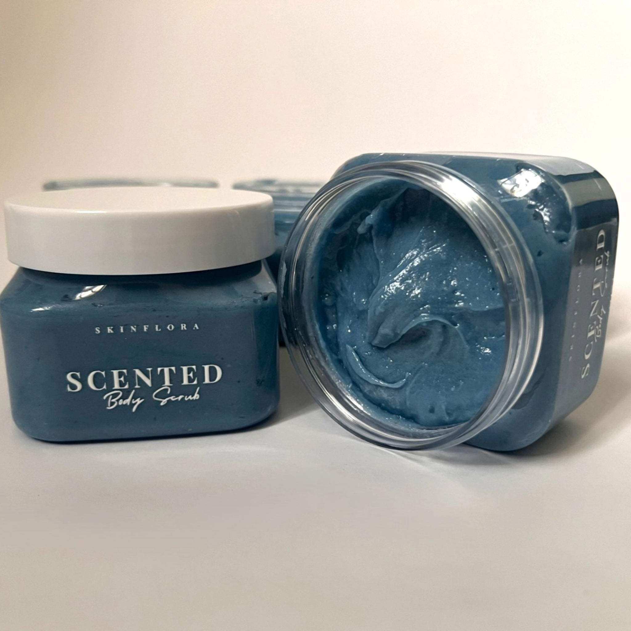 Nila Rice Glow scented body scrub with Moroccan blue powder for radiant skin - Skinflora UAE | مقشر جسم Nila Rice Glow ببودرة النيلة الزرقاء لبشرة مشرقة - سكينفلورا الإمارات